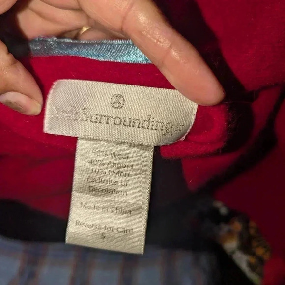 Soft surroundings sweater - Picture 4 of 4